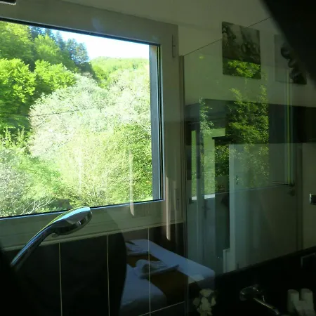Hotel Aux 500 Diables Eco - Chambon-sur-Lac
