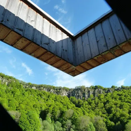 Hotel Aux 500 Diables Eco - Chambon-sur-Lac
